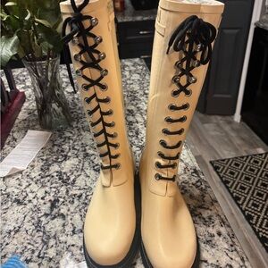 IL SE JACOBSEN • Hombak Stylish Cream Lace-Up Women's Boots